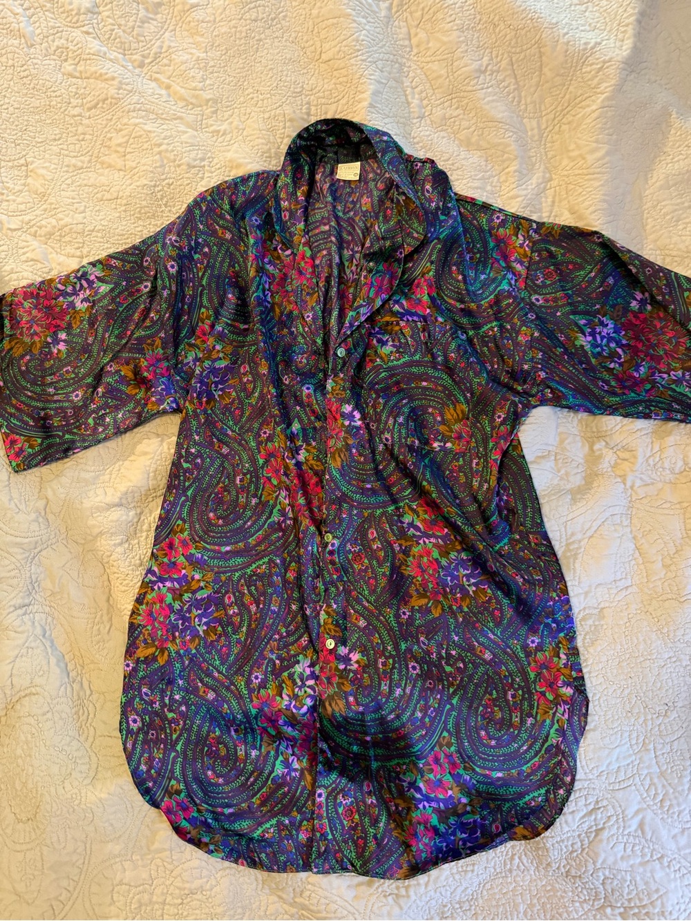 Vintage 90s Kathryn’s Purple Paisley Floral Button-Up satiny sleep Shirt